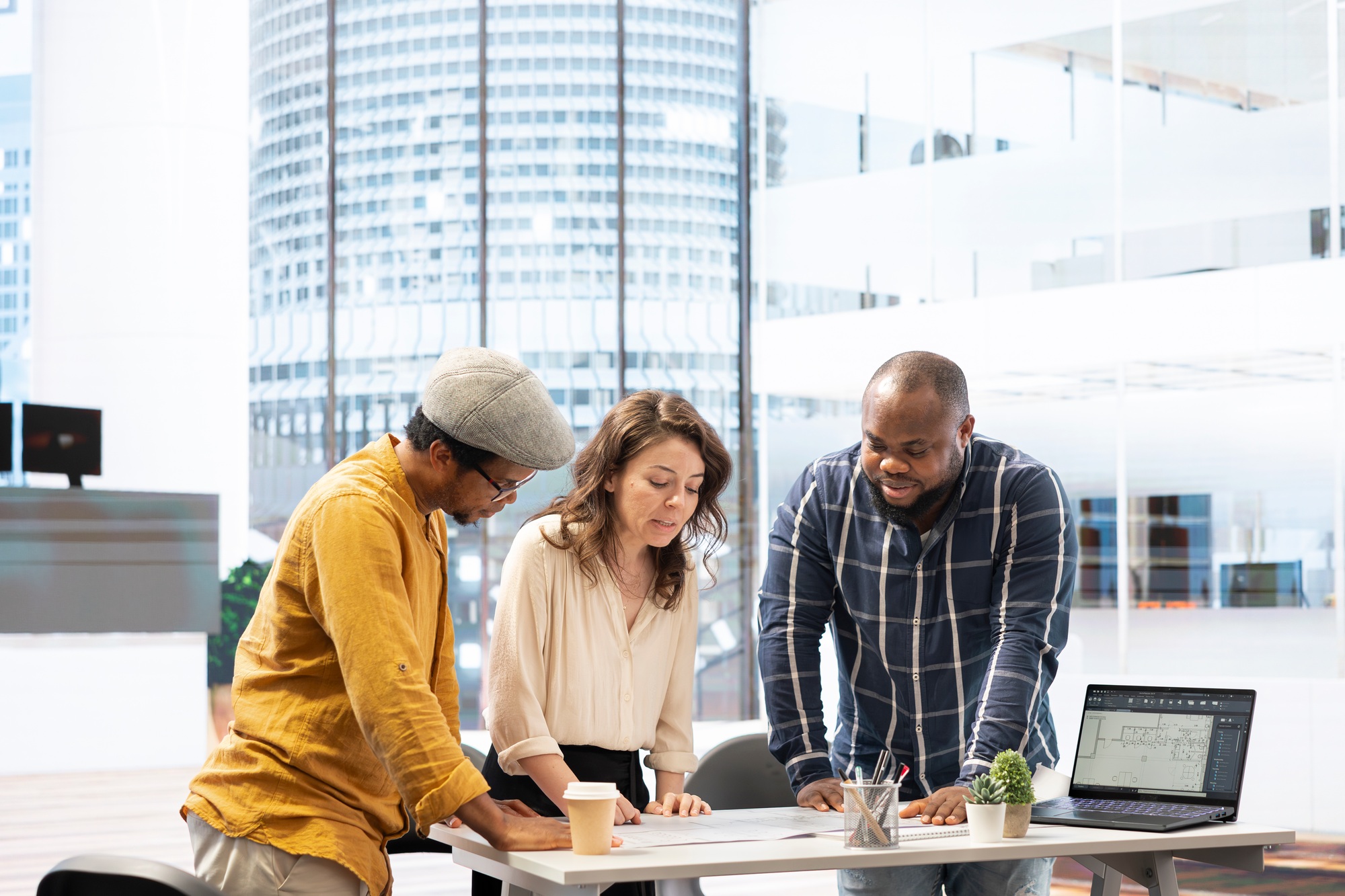 Real estate agents and client sharing property investment strategy